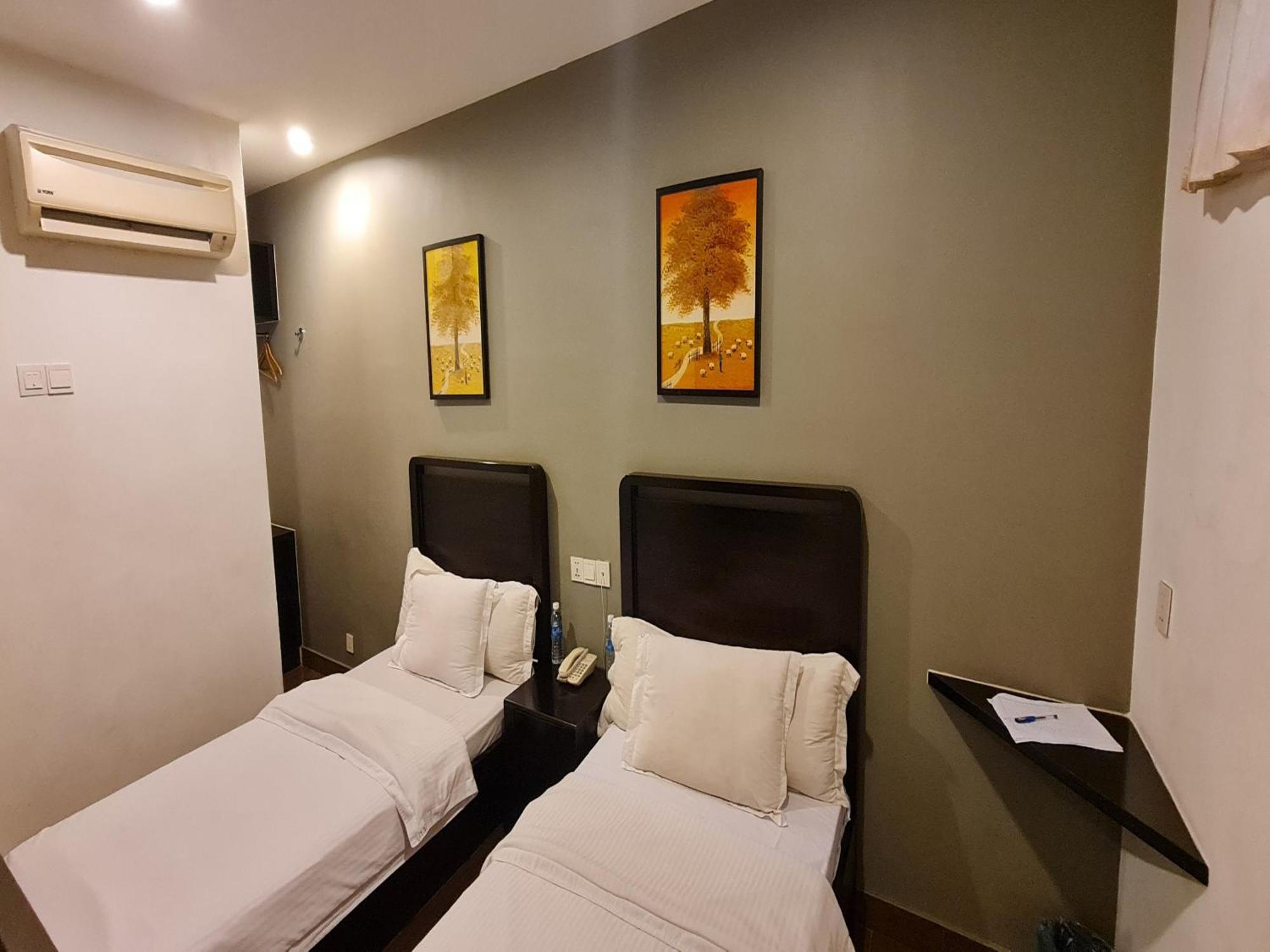 Hotel O Crossroads Hotel Kuala Lumpur Eksteriør billede