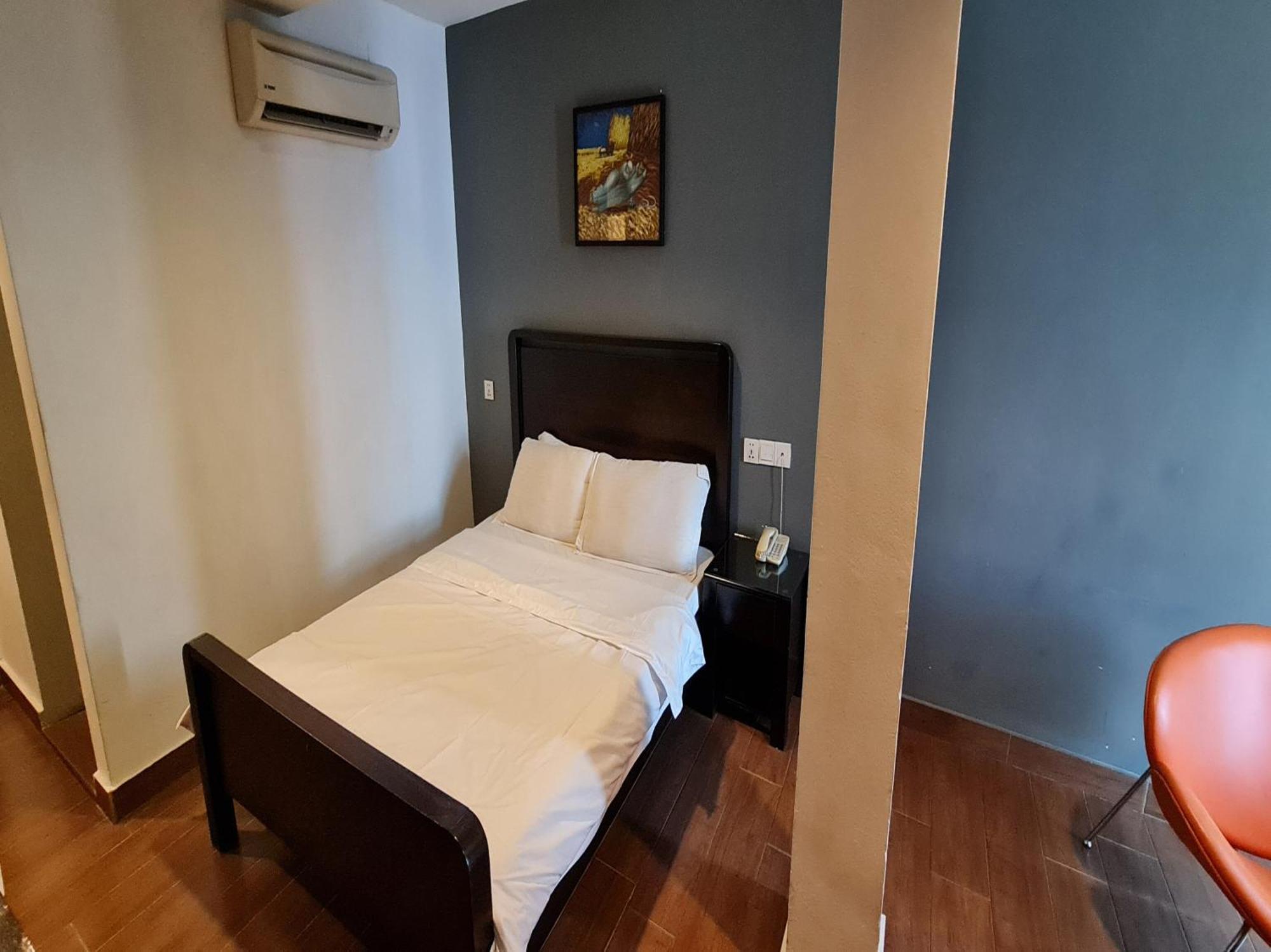 Hotel O Crossroads Hotel Kuala Lumpur Eksteriør billede